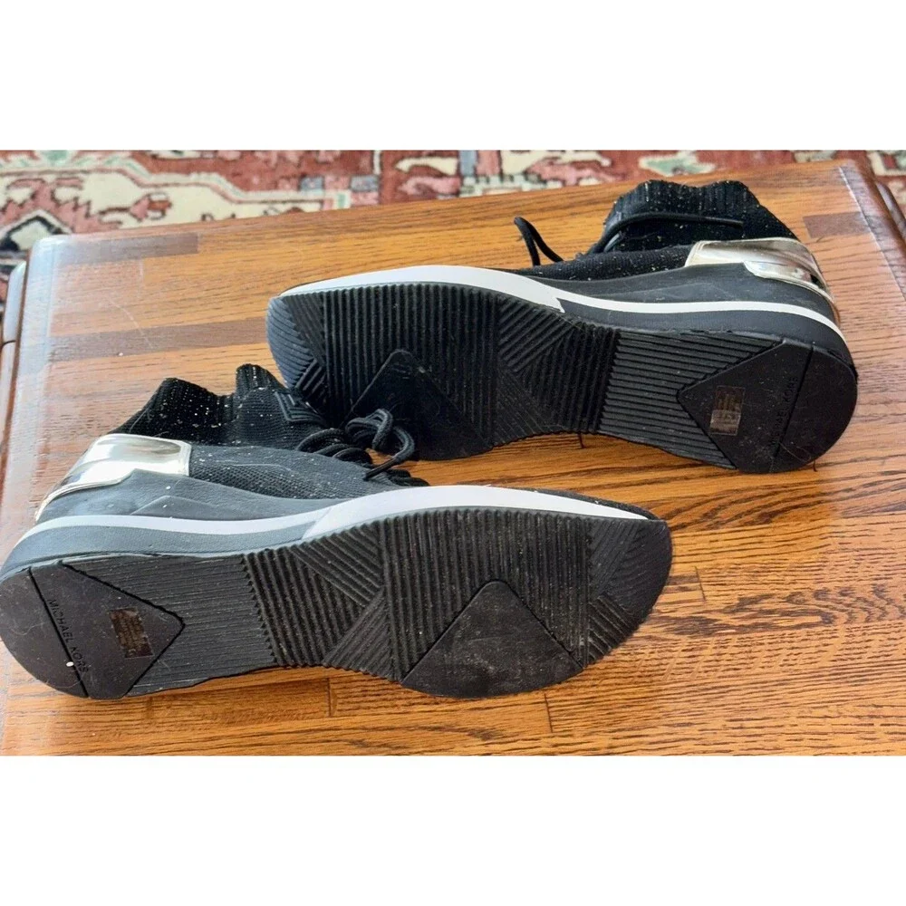 New Michael KORS SKYLER Embellished Metallic Stretch Knit Sock Sneakers Size 9M - Picture 2 of 8